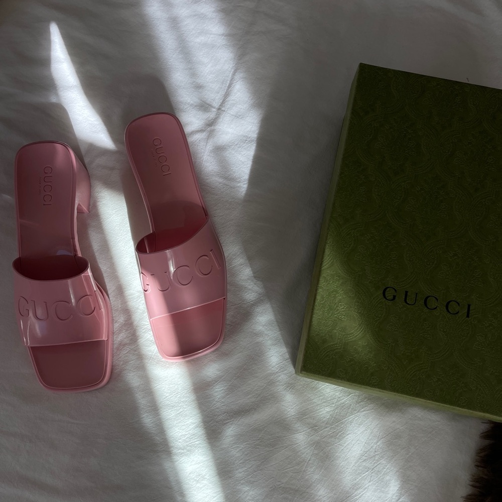 Gucci Rubber Slide Sandal - Picture 7 of 9